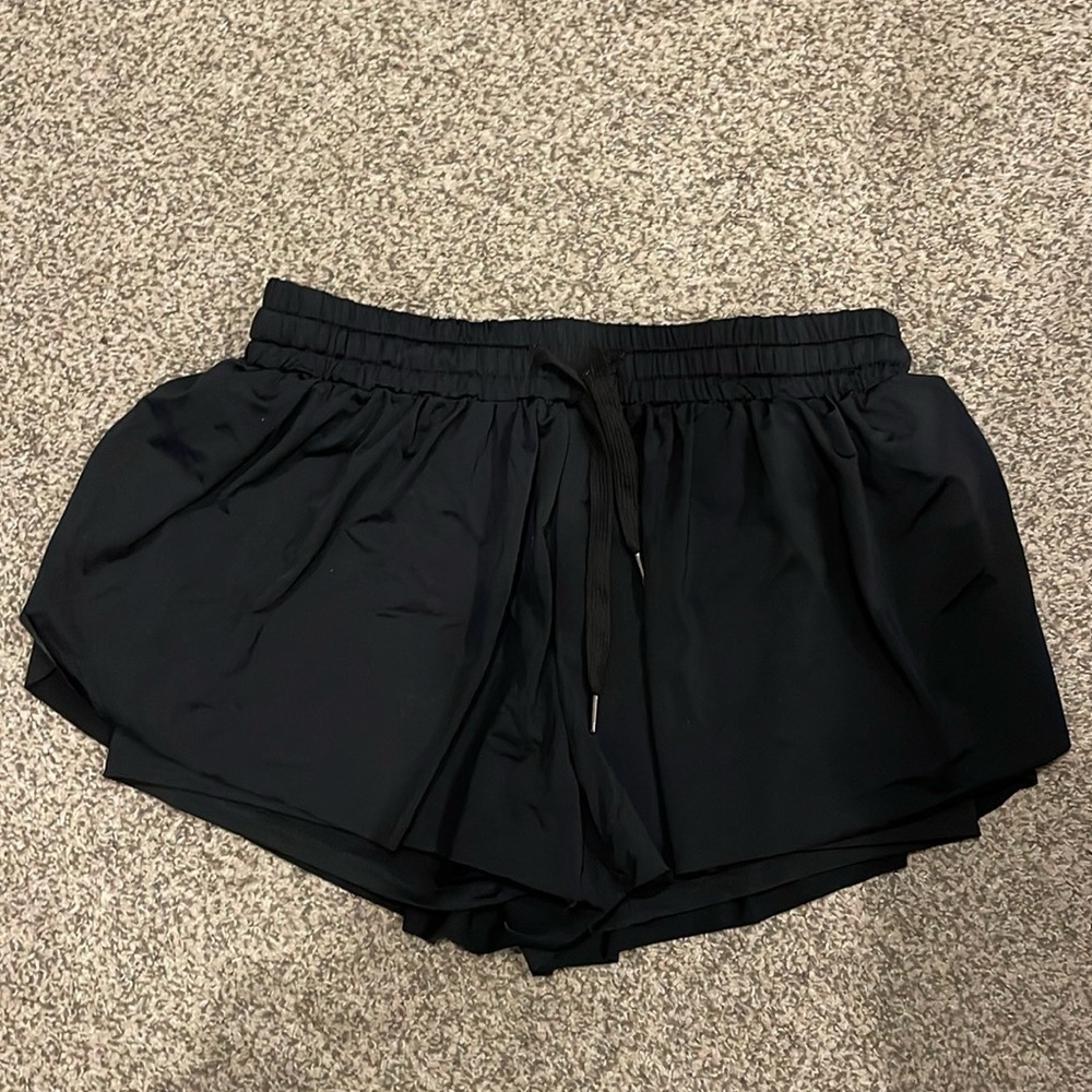 Automet Shorts